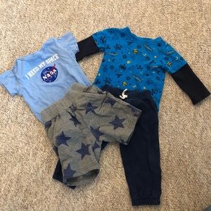 Star themed baby clothing bundle